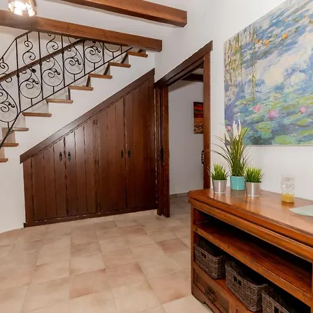 Cubo's Casa El Torcal Holiday home *