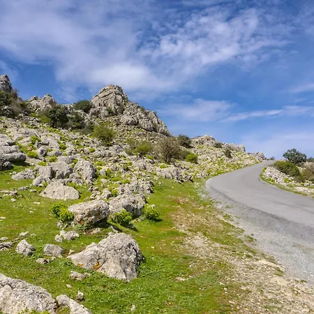 Cubo's Casa El Torcal * Villanueva de la Concepcion